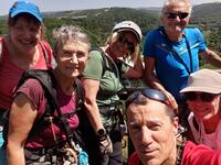 L'équipe du jour au sommet de la via ferrata L'équipe du jour au sommet de la via ferrata